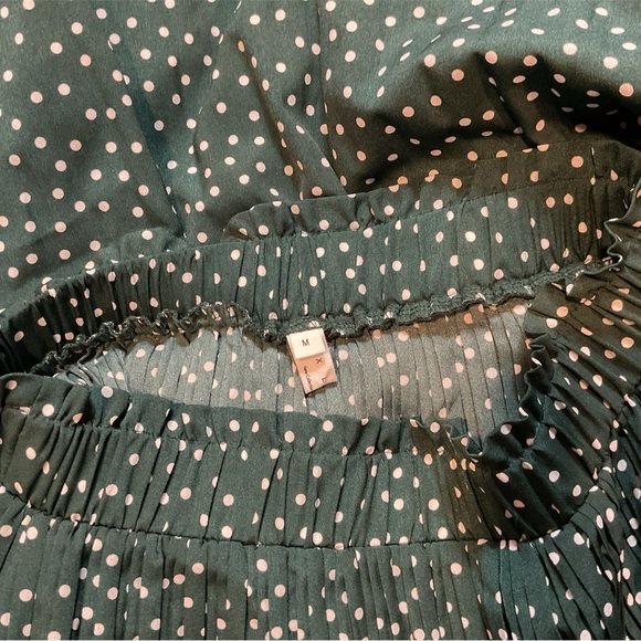 2 PK MIDI LENGTH SKIRTS SIZE MEDIUM ONE NWT - Picture 7 of 7